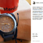 Ο Μανός Ιωάννου Φορώντας MASERATI Ρολόι